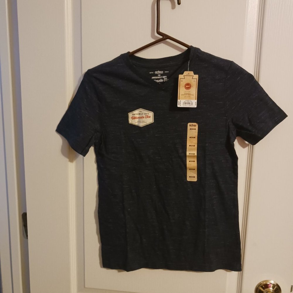 NWT Boy's Size M Urban Pipeline Navy T-Shirt